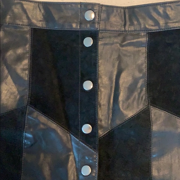Pleather/suede patterned button down skirt - Picture 2 of 4